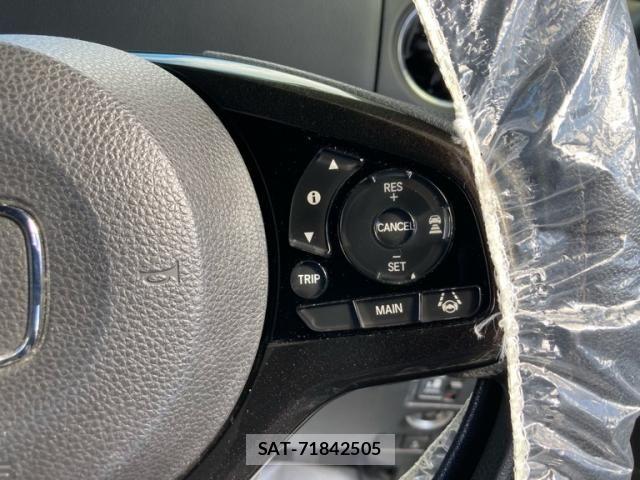 Honda N BOX CUSTOM 2020-03 8744692-12