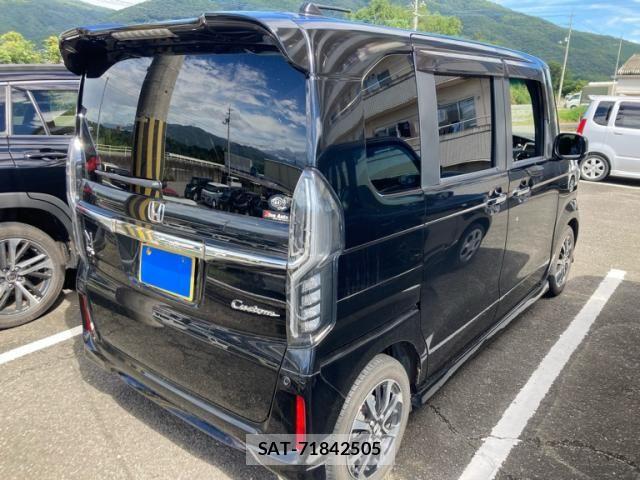 Honda N BOX CUSTOM 2020-03 8744692-2