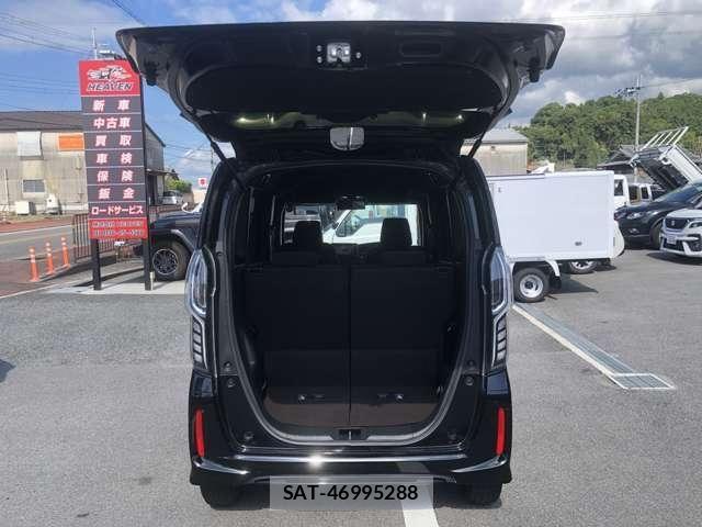 Honda N BOX CUSTOM 2017-11 8744681-11