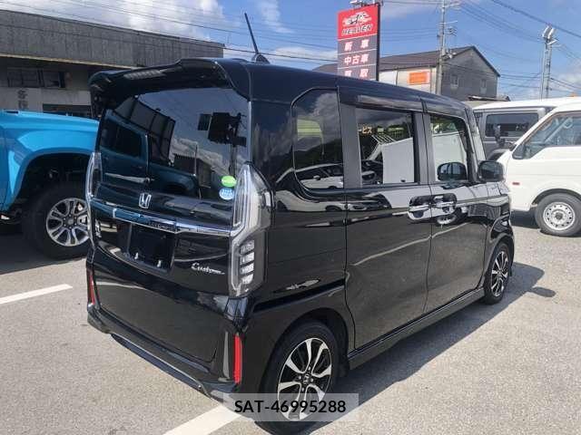 Honda N BOX CUSTOM 2017-11 8744681-6