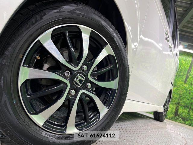 Honda N BOX CUSTOM 2018-03 8744656-12