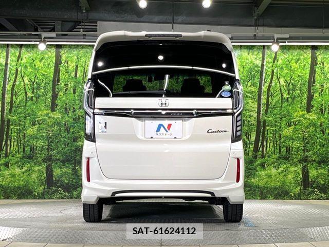 Honda N BOX CUSTOM 2018-03 8744656-14