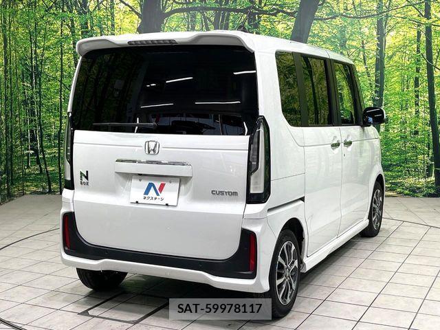 Honda N BOX CUSTOM 2024-08 8744598-16