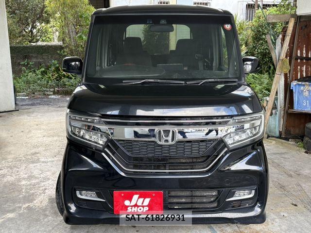 Honda N BOX CUSTOM 2018-02 8744706-1