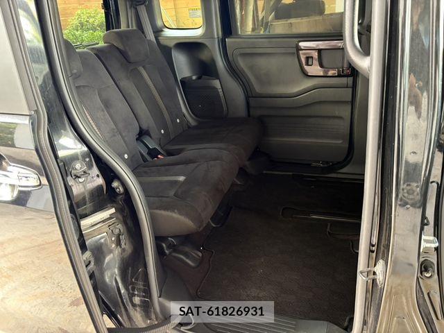 Honda N BOX CUSTOM 2018-02 8744706-8