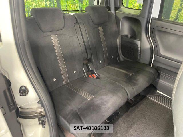 Honda N BOX CUSTOM 2020-04 8744667-8
