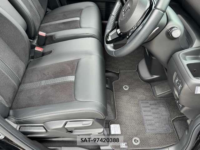Honda N BOX CUSTOM 2023-05 8744599-13