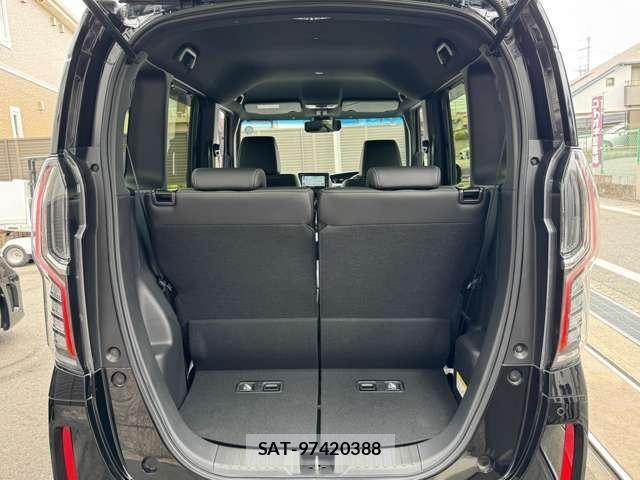 Honda N BOX CUSTOM 2023-05 8744599-17