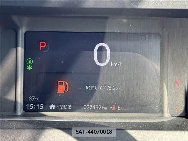 Honda N BOX CUSTOM 2023-10 8744596-15