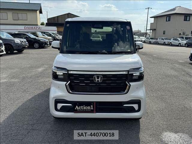 Honda N BOX CUSTOM 2023-10 8744596-2
