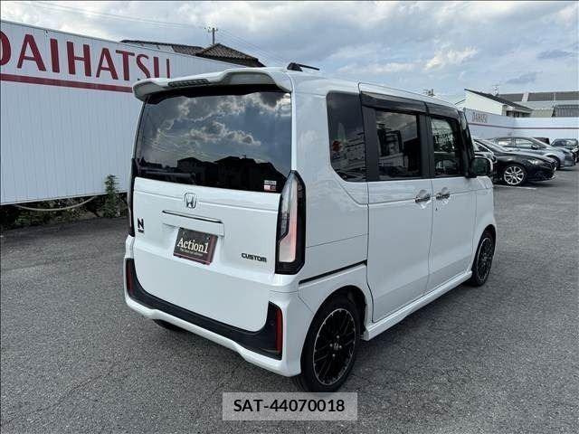 Honda N BOX CUSTOM 2023-10 8744596-5