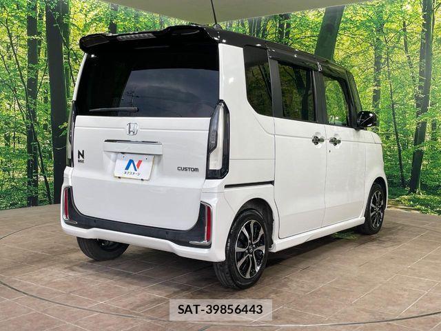 Honda N BOX CUSTOM 2023-11 8744589-11