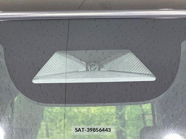 Honda N BOX CUSTOM 2023-11 8744589-6