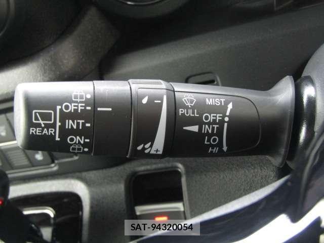 Honda N BOX CUSTOM 2025-09 8744634-27