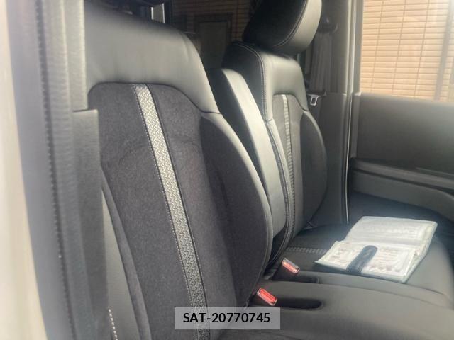 Honda N BOX CUSTOM 2023-07 8744628-9