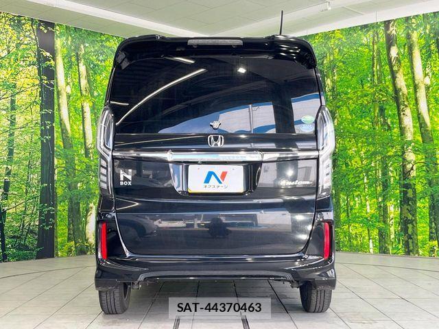 Honda N BOX CUSTOM 2017-11 8744672-14