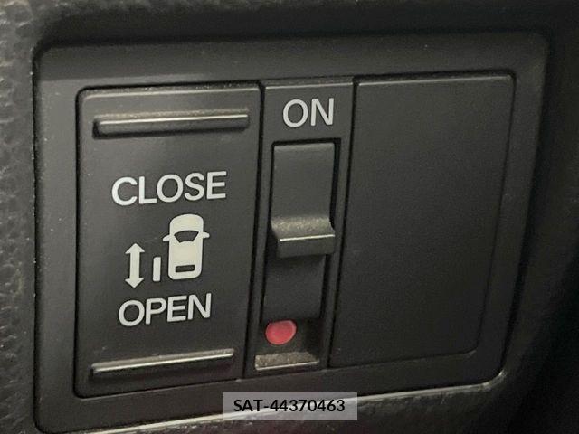 Honda N BOX CUSTOM 2017-11 8744672-4