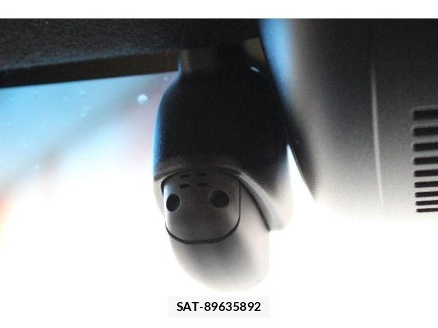 Honda N BOX CUSTOM 2019-12 8744659-12