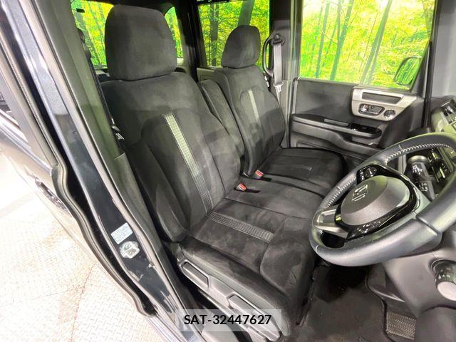 Honda N BOX CUSTOM 2022-11 8781313-7
