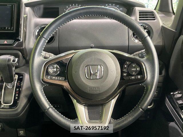 Honda N BOX CUSTOM 2018-03 8781328-10