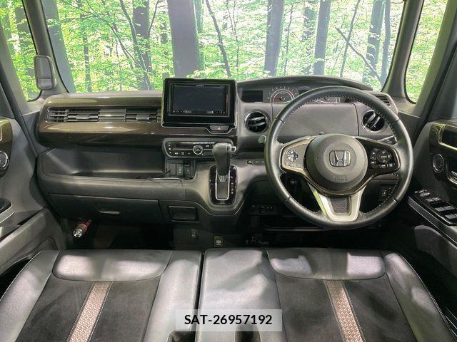 Honda N BOX CUSTOM 2018-03 8781328-1