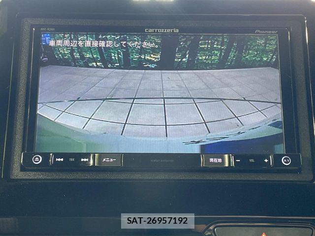 Honda N BOX CUSTOM 2018-03 8781328-4