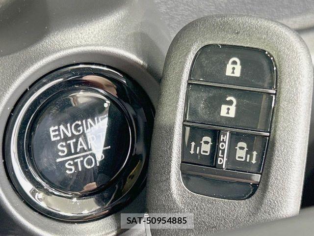 Honda N BOX CUSTOM 2026-08 8781300-6