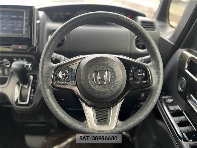 Honda N BOX CUSTOM 2018-03 8781336-9