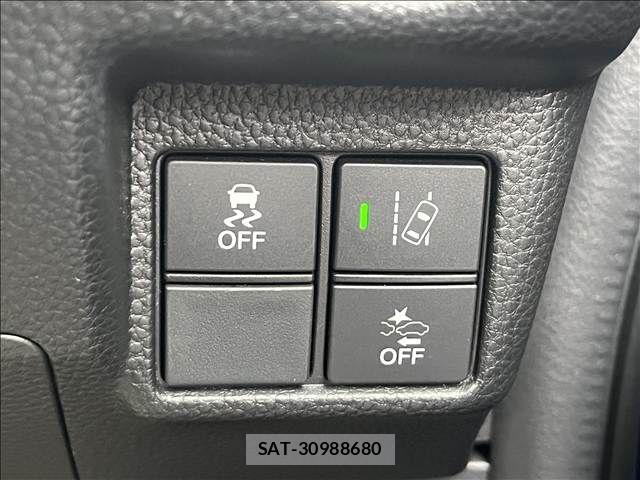 Honda N BOX CUSTOM 2018-03 8781336-14