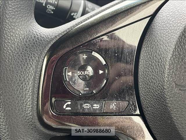 Honda N BOX CUSTOM 2018-03 8781336-17