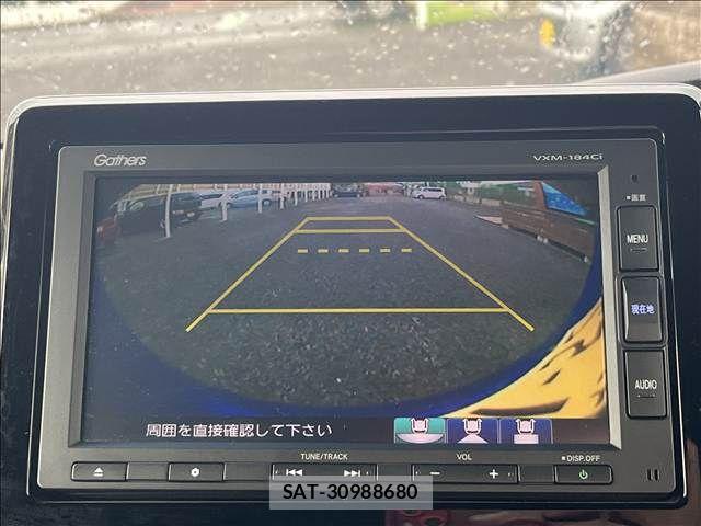 Honda N BOX CUSTOM 2018-03 8781336-22