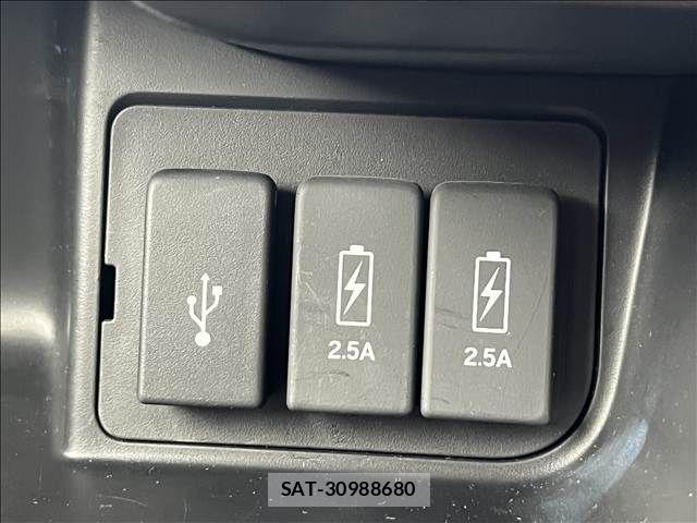 Honda N BOX CUSTOM 2018-03 8781336-25