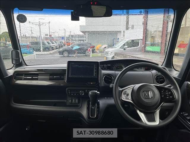Honda N BOX CUSTOM 2018-03 8781336-8
