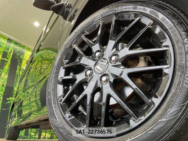 Honda N BOX CUSTOM 2022-01 8781297-12