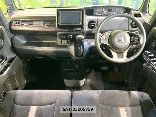 Honda N BOX CUSTOM 2019-02 8781333-1