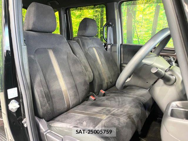 Honda N BOX CUSTOM 2019-02 8781333-7