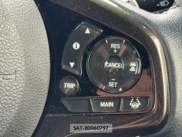 Honda N BOX CUSTOM 2019-01 8781337-13