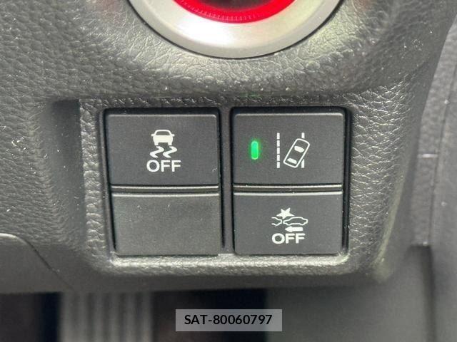 Honda N BOX CUSTOM 2019-01 8781337-15