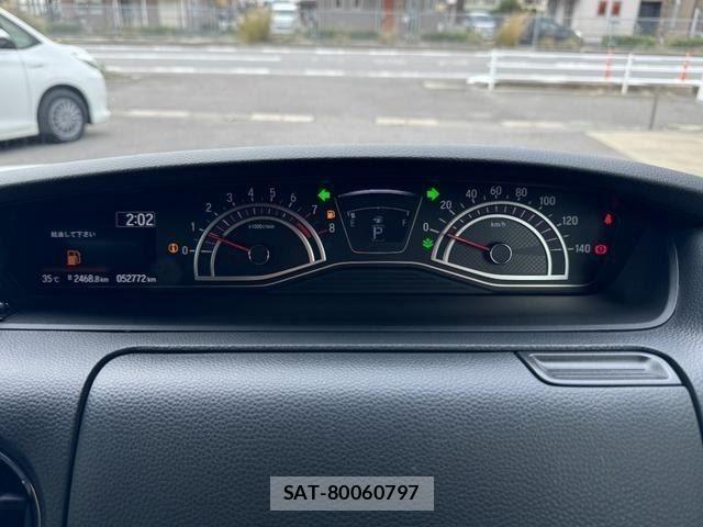 Honda N BOX CUSTOM 2019-01 8781337-16