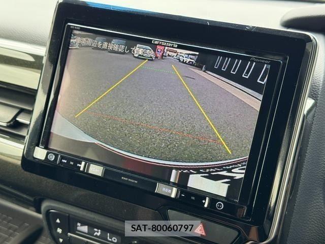 Honda N BOX CUSTOM 2019-01 8781337-22