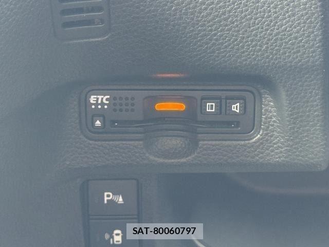Honda N BOX CUSTOM 2019-01 8781337-24