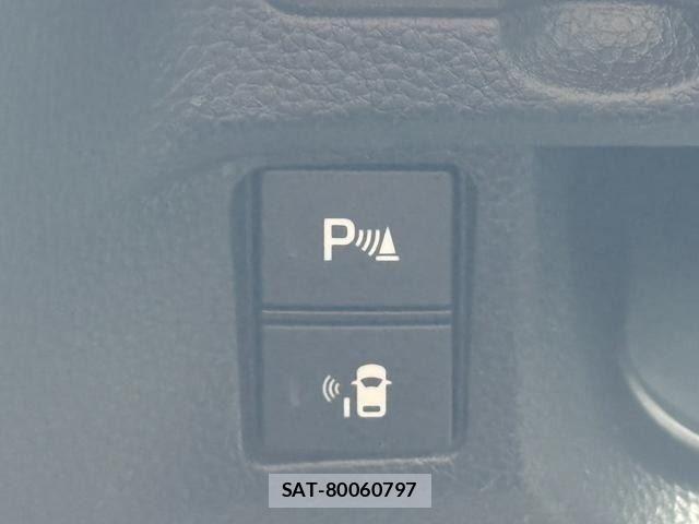 Honda N BOX CUSTOM 2019-01 8781337-26