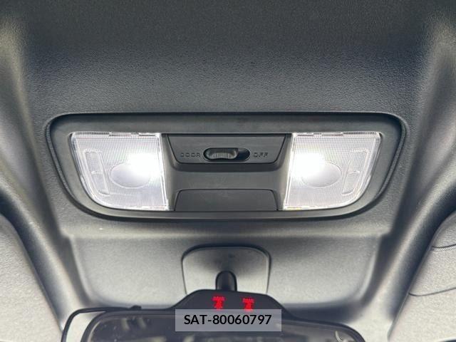 Honda N BOX CUSTOM 2019-01 8781337-29