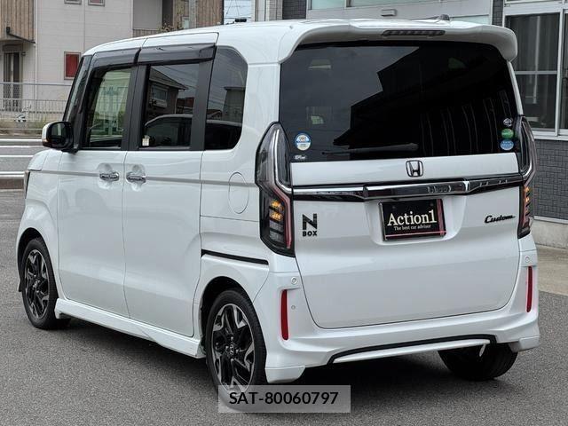 Honda N BOX CUSTOM 2019-01 8781337-3