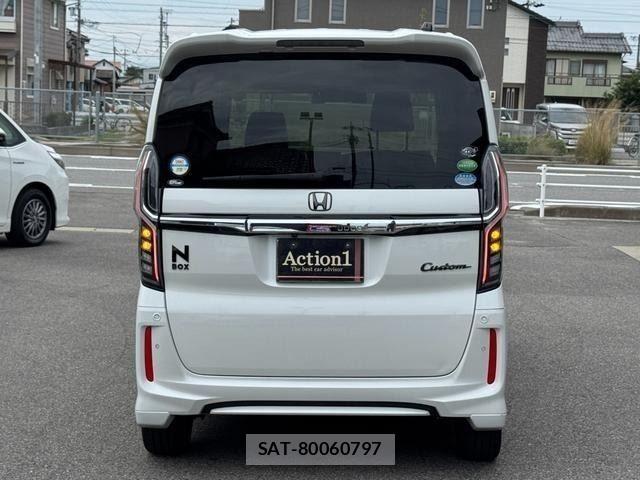 Honda N BOX CUSTOM 2019-01 8781337-4