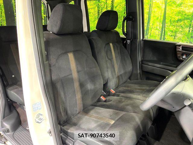 Honda N BOX CUSTOM 2018-01 8781325-7