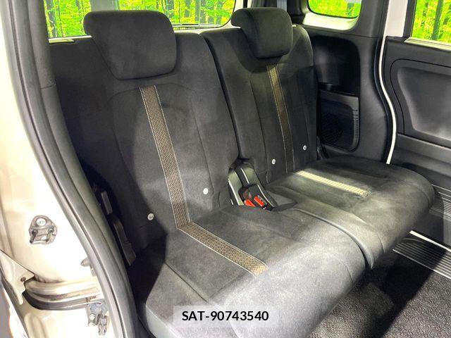 Honda N BOX CUSTOM 2018-01 8781325-8