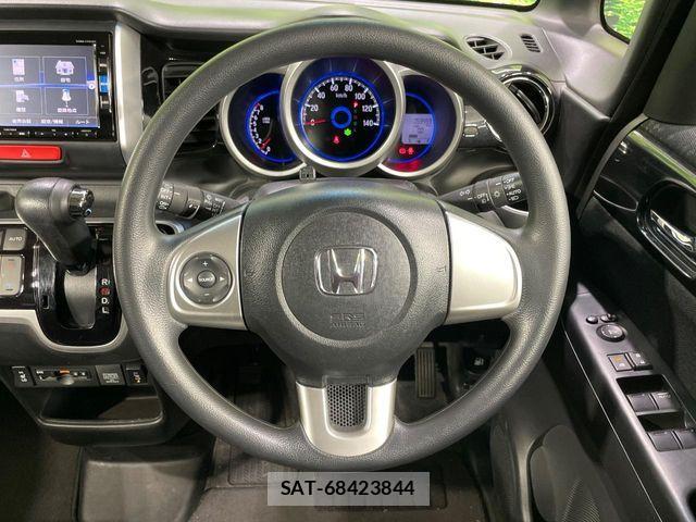 Honda N BOX CUSTOM 2017-03 8781349-10