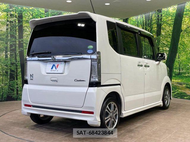 Honda N BOX CUSTOM 2017-03 8781349-16