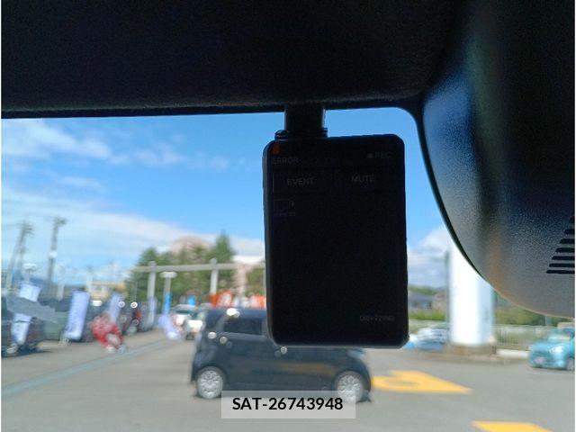 Honda N BOX CUSTOM 2023-10 8781335-25